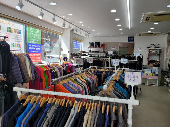 235149625_FqMp4SNT_b1b2c9044ef40bb7bc03c1d8d39eb5959974d86f.jpg 이미지크게보기