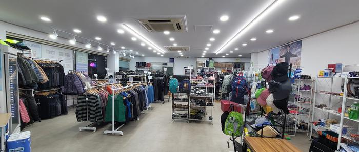 235149625_nag8QfuS_0c6f61a27e36712be983181fef68e0ca1976c699.jpg 이미지크게보기