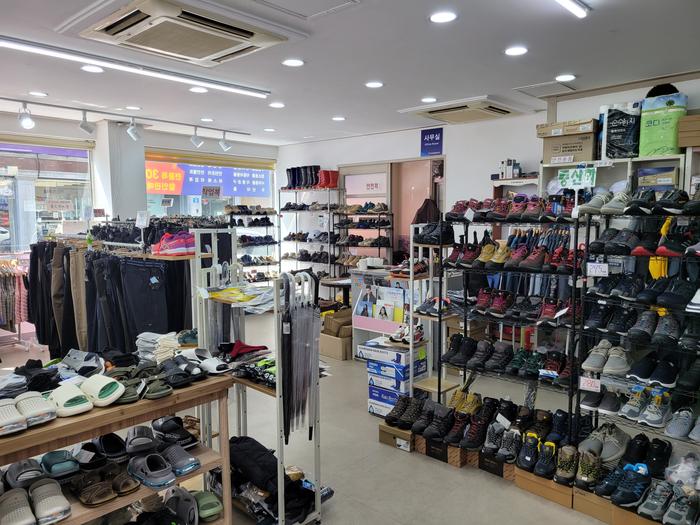 235149625_vKBL7VWa_f0e127fb291af7d0d63f87dc3a7a6533ff8642b5.jpg 이미지크게보기